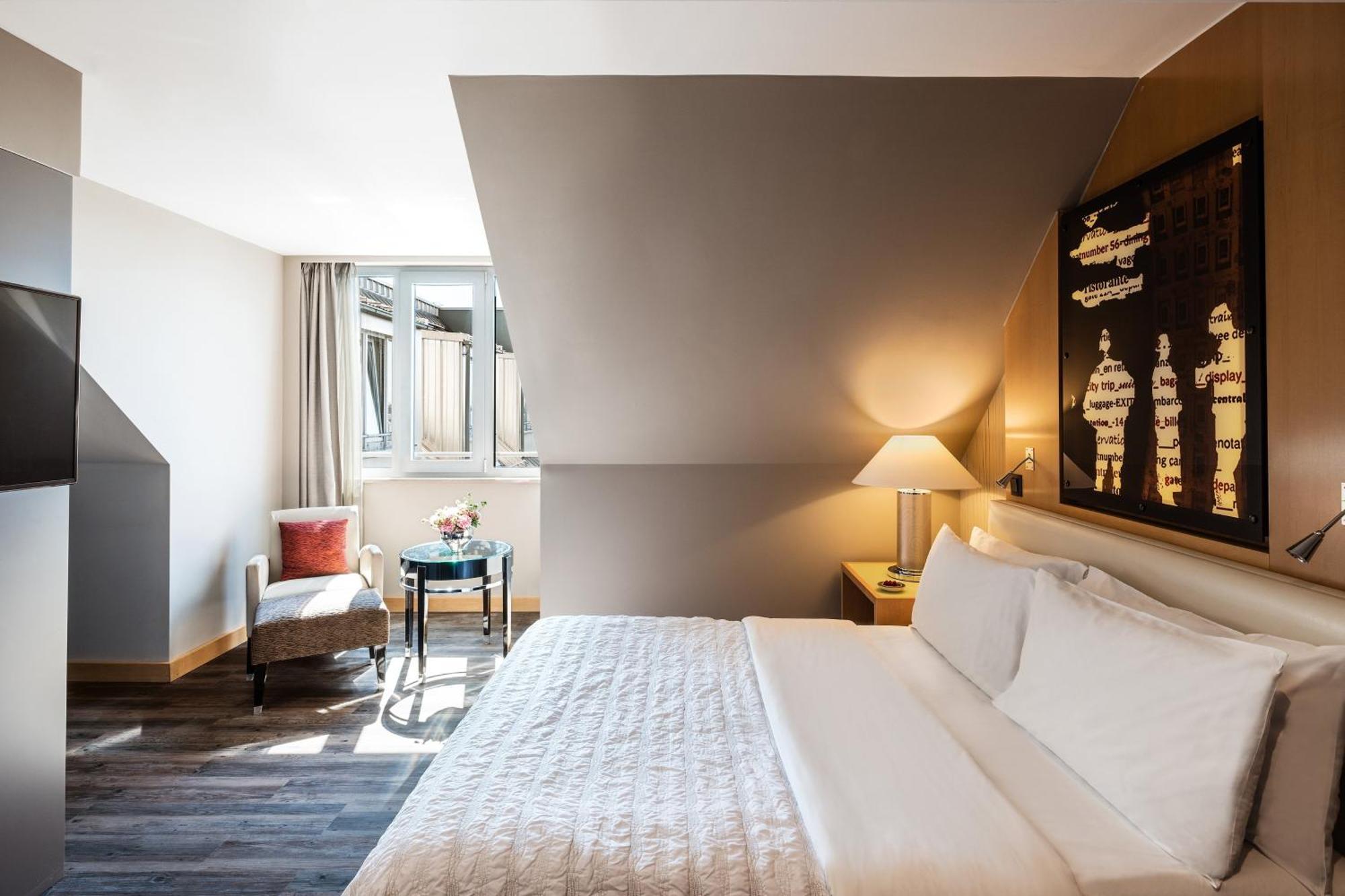 Le Meridien Munique Exterior foto A room at the hotel