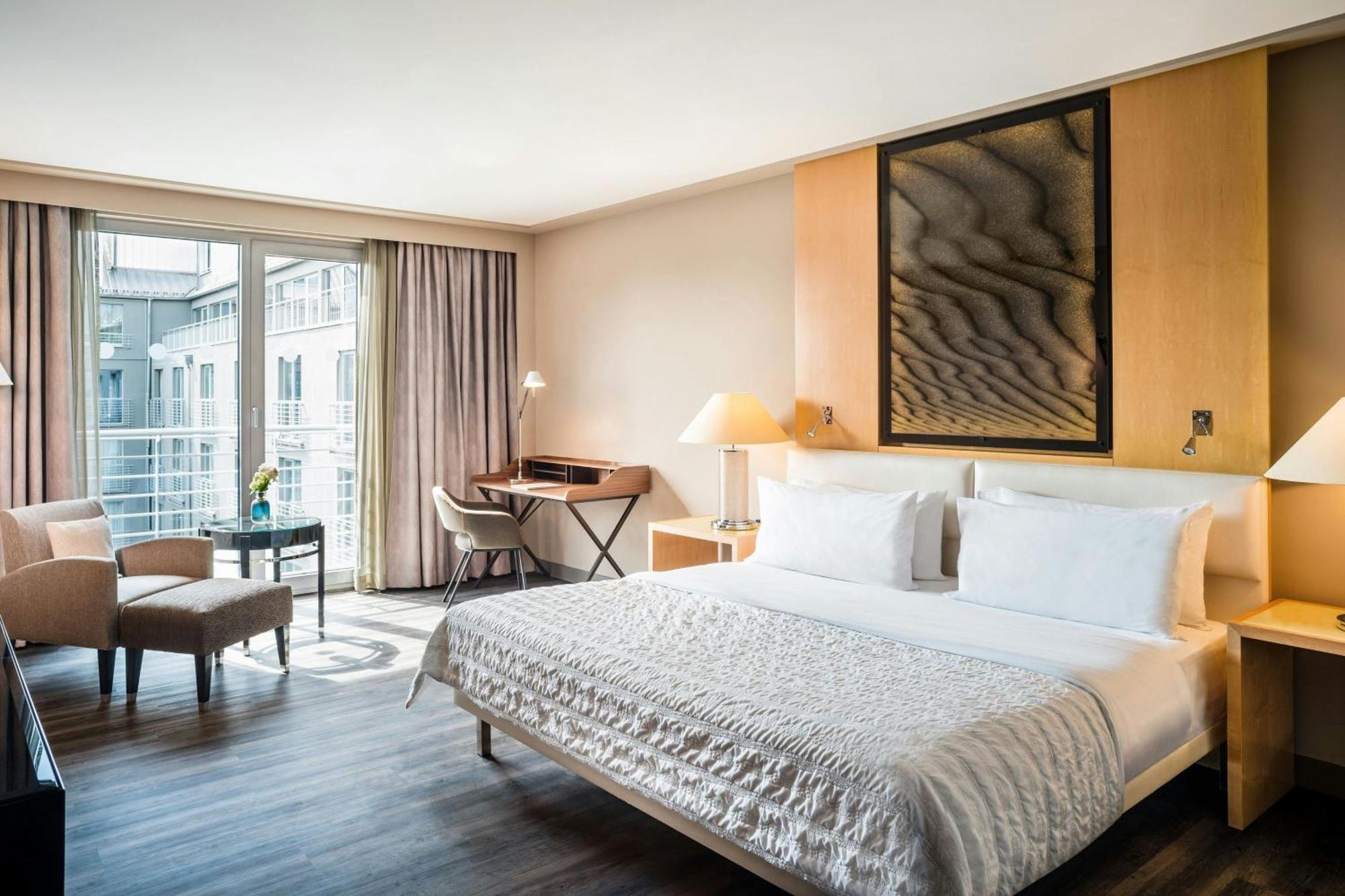 Le Meridien Munique Exterior foto Deluxe room
